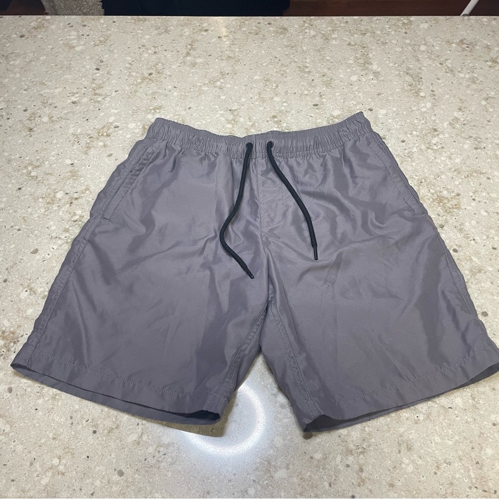 Men’s Medium Amazon Essential Gray Swim Shorts / Swim Trunks
